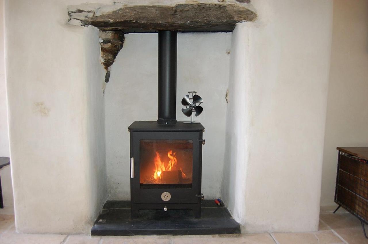 Y Bwthyn Bach Cute Stone Cottage In Tywyn Exterior foto